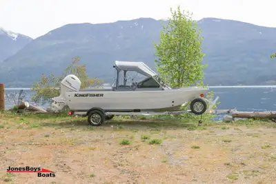 Yamaha F115XB2 – White Angler Package: Port & Stbd. 24” silver painted storage bench seats Port & St...