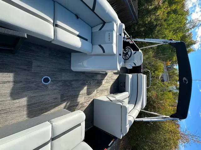 2023 Pontoon Crest Classic LX200L in Powerboats & Motorboats in Regina - Image 9