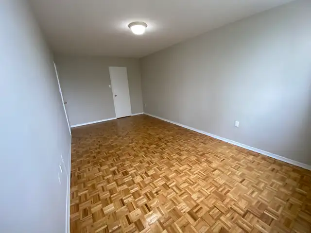 2 BEDROOM APARTMENT FOR RENT in Long Term Rentals in City of Toronto - Image 6