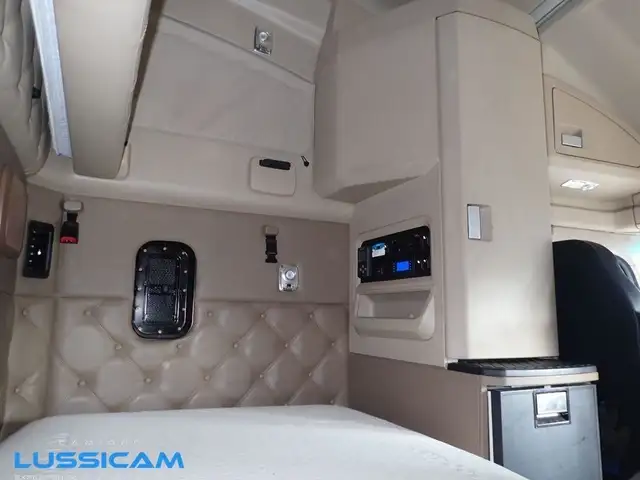 2020 Kenworth T680 in Heavy Equipment in Longueuil / South Shore - Image 29