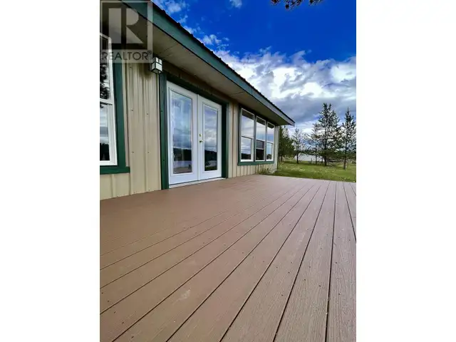 5574 LAKESIDE COURT 100 Mile House, British Columbia in Houses for Sale in 100 Mile House - Image 5
