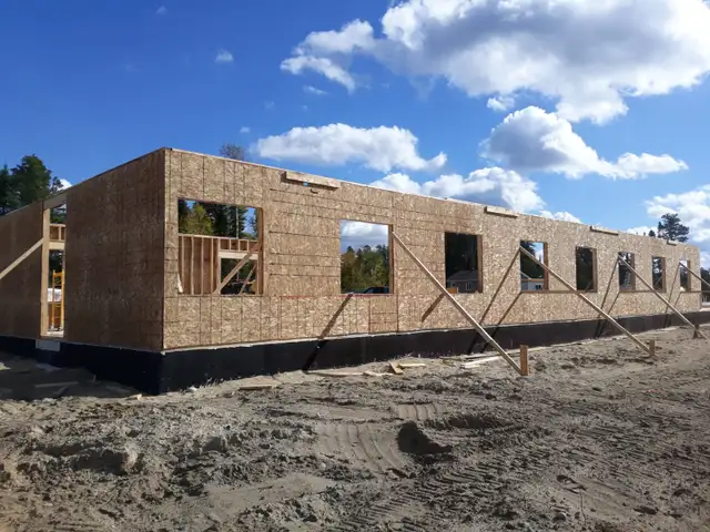 Framing crew looking for jobs in Construction & Trades in Hamilton - Image 13