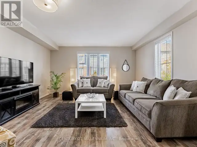 111 CEDAR LAKE CRESCENT Brampton (Bram West), Ontario in Condos for Sale in Mississauga / Peel Region - Image 8