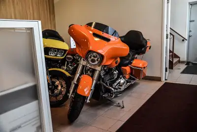 NO PAYMENTS FOR 12 MONTHS O.A.C >>> Only @Kia of Newmarket. The 2023 Harley‑Davidson Street Glide is...