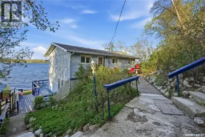 Welcome to 179 B-Say-Tah Rd at beautiful Echo Lake — a spacious 2-storey year-round waterfront retre...
