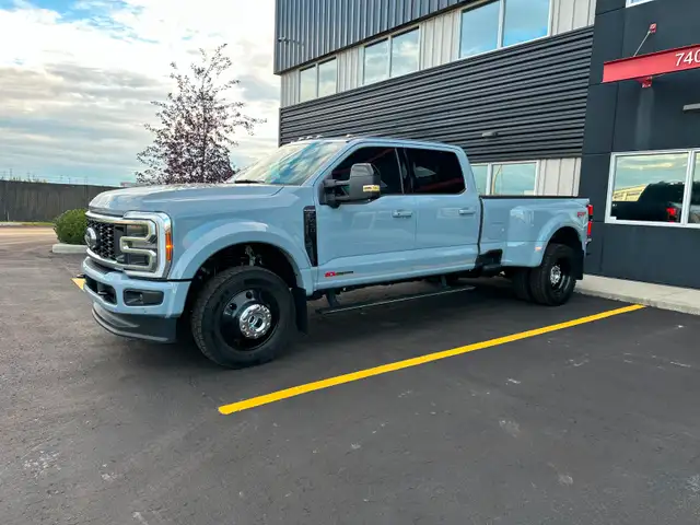 2025 F450 Platinum & 2021 Solitude 3550BH Fifth Wheel63395517811843122
