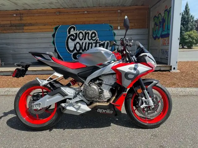 2021 Aprilia Tuono 660 in Street, Cruisers & Choppers in Delta/Surrey/Langley - Image 2