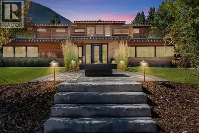 Frank Lloyd Wright–Inspired Home | Built 1964 | Complete Renovation 2015 This architecturally inspir...