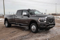 GVWR: 6 350 KG (14 000 LBS),BED UTILITY GROUP -inc: MOPAR Spray-In Bedliner LED Bed Lighting MOPAR D... (image 5)