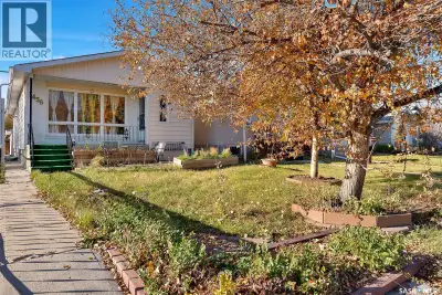 Solid bungalow in a great Rosemont location! Conveniently situated with quick, easy access to the tr...