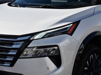 Low Mileage, HUD, Bose Premium Audio, Leather Seats, Navigation, 360 Camera! Thrilling power when yo... (image 7)