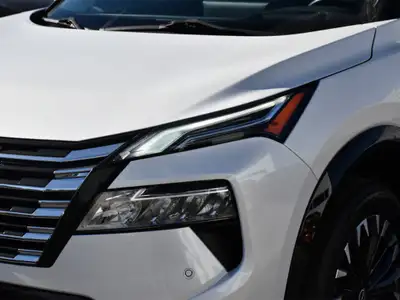 2024 Nissan Rogue Platinum AWD-Leather| Roof| Heads Up Display| , View more
