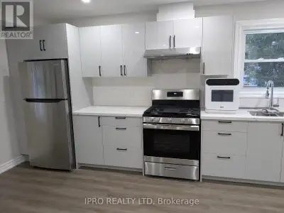 1 - 945 VANCE CRESCENT Innisfil (Alcona), Ontario