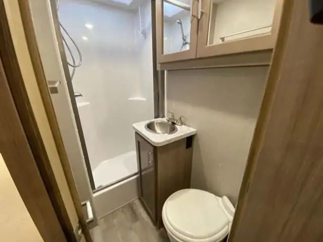 2022 Adventurer LP Class C Adventurer 23RB in RVs & Motorhomes in Kamloops - Image 31