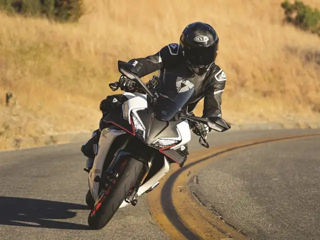 2025 CFMOTO 450SS in Sport Bikes in Winnipeg - Image 5
