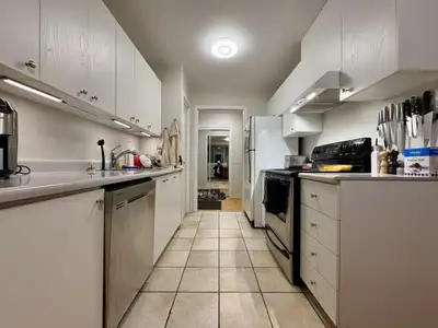 Appartement 4 et demi situé dans un complexe immobilier localisé à Sainte-Foy à proximité de l’Unive...