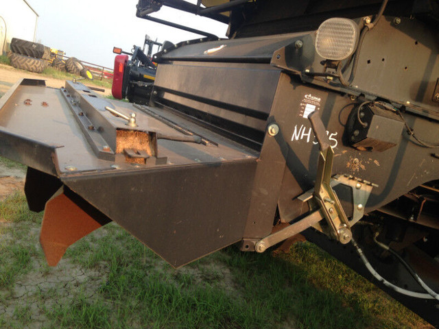 Combine Straw Choppers in Heavy Equipment Parts & Accessories in Saskatoon