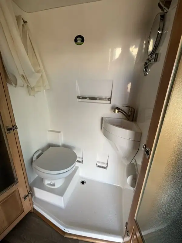 2024 Beyond 22C in RVs & Motorhomes in Laval / North Shore - Image 15