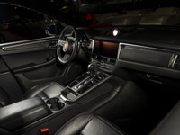 Porsche Macan 2022 certifié Porsche Approved, offert par le Centre Porsche Québec. Fini en Noir Inte... (image 3)