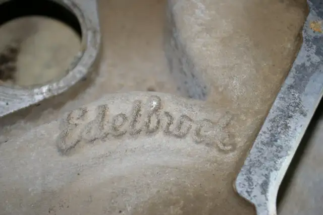 INTAKE MANIFOLD EDELBROCK TORKER II SMALL BLOCK CHEVY in Auto Body Parts in Edmonton - Image 8