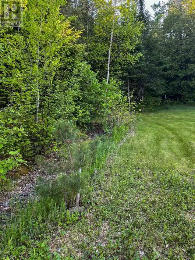 11 Hay Island, Lake of the Woods S of Kenora, Ontario in Land for Sale in Kenora - Image 17