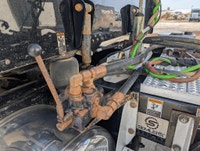Warranty Remaining! 1 Owner 2022 Peterbilt 389L Tandem Truck with Cooler Pack Wet Kit 5 year extende... (image 3)