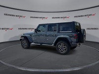 // ACCIDENT FREE!! // // SINGLE OWNER! // This 2024 Jeep Wrangler 4 Door Sahara 4x4 | One Owner | No... (image 5)