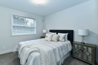 Enjoy the very best of condo living with a full suite of building amenities including fitness centre... (image 3)