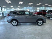The 2019 Nissan Rogue SV is a stylish and fuel-efficient compact SUV that offers the perfect combina... (image 4)