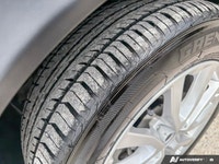 | Blind Spot Warning | Power Moonroof | Heated Front Seats | Heated Steering Wheel | Rear Parking Se... (image 9)