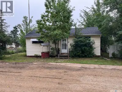 Bungalow in Lafleche. The Seller is in the process of new flooring, paint and renovating the bathroo...