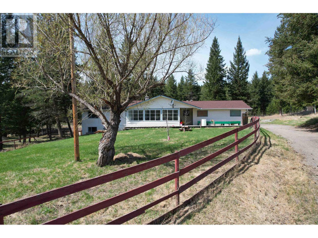 5158 PERKINS ROAD Forest Grove, British Columbia in Houses for Sale in 100 Mile House - Image 2