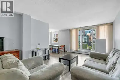 Top-Floor Corner Unit | 3 Bedrooms | Condo fees decreasing! Welcome to Unit 603 at Wexford Place an...