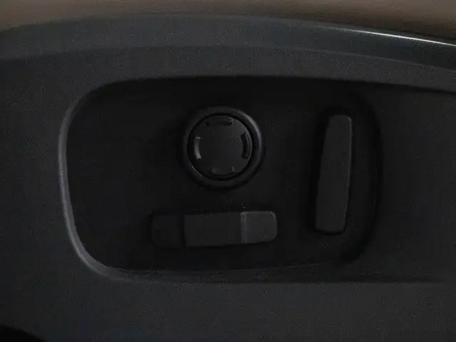 2020 Land Rover Defender P400 | HSE | 110 | MERIDIAN | 20\" WHEE in Cars & Trucks in Mississauga / Peel Region - Image 41