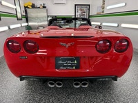 LOW KM - EXTRA CLEAN - CONVERTIBLE 2009 Chevrolet Corvette Convertible w/ 1LT. This car looks & driv... (image 6)