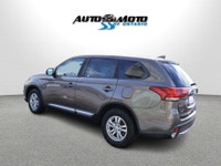 SAFETY INCLUDEDE ACCIDENT FREE SERVICE RECORDS LOCAL ONTARIO CAR Mitsubishi Outlander ES 2.4L AWD ha... (image 4)