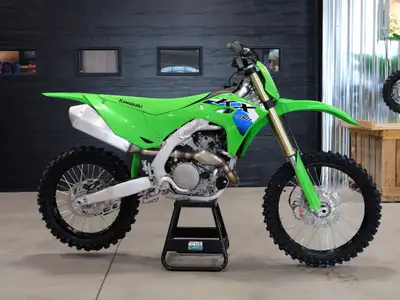 2026 Kawasaki KX450 Dirt Bike Financing Available From $91.58* (Bi-Weekly) $12,599.00 x 96 months ba...