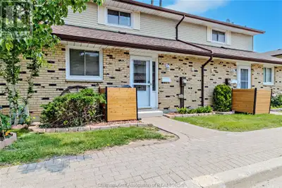 Here is your opportunity to own a well maintained and nicely updated 2 Bedroom, 1.5 Bath condo townh...