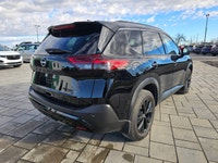 Dominate the road in style with this stunning 2023 NISSAN ROGUE AWD SV MIDNIGHT EDITION, boasting a... (image 4)