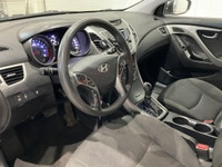 La Hyundai Elantra GL AUTOMATIQUE A/C CRUISE BLUETOOTH 2015 offerte chez AutoStudio 72 à Mirabel est... (image 9)