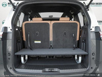 3rd Row Seat, AWD, Adaptive Cruise Control, Blind Spot Monitor, Navigation System, Parking Assist! T... (image 5)