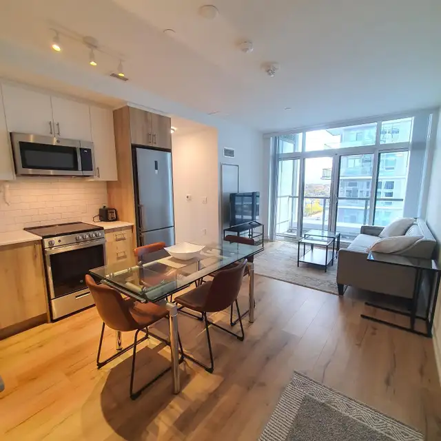 Your Perfect Home Awaits! 1-5 Bedroom Homes for Rent in Short Term Rentals in Mississauga / Peel Region - Image 9