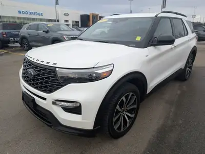 Premium Audio, Navigation, Heated Steering Wheel, Aluminum Wheels, Ford Co-Pilot360! This 2022 Ford...