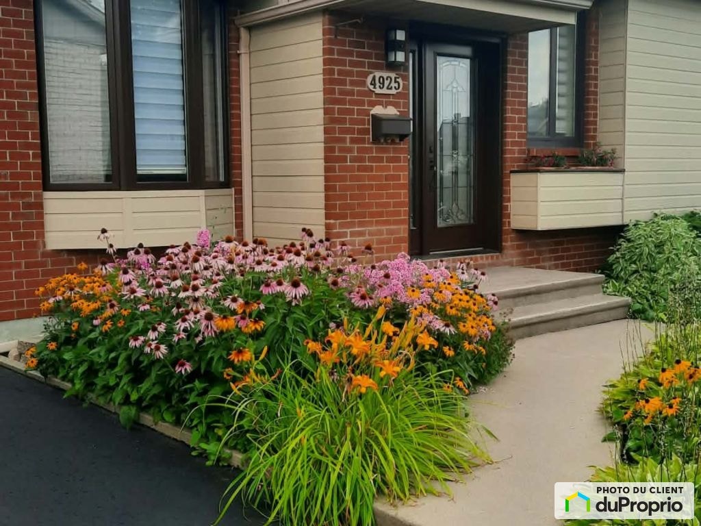 $632,000 - Bungalow for sale in Longueuil (St-Hubert) — photo 2