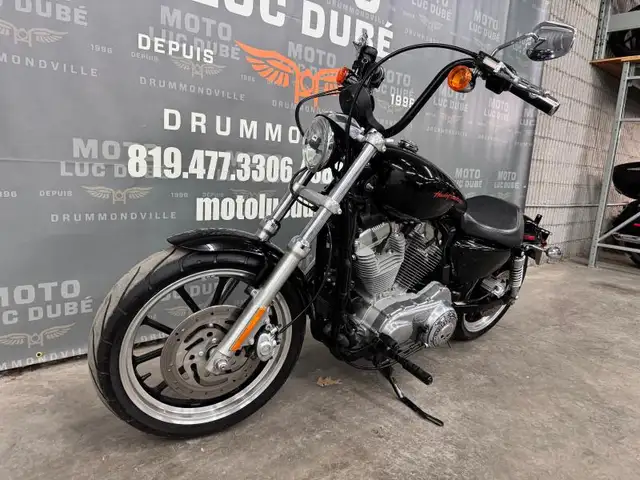 2012 Harley-Davidson XL883L Sportster Superlow in Street, Cruisers & Choppers in Drummondville - Image 9