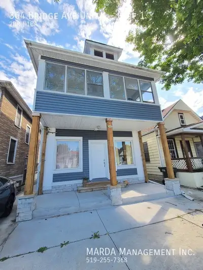 2 BEDROOM 1 BATH MAIN FLOOR UNIT - ALL UTILITIES INCLUDED - NEAR
