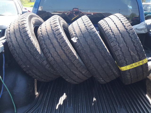 4x pneus été 235 65 16 c continental 600$ dans Pneus et jantes  à Drummondville
