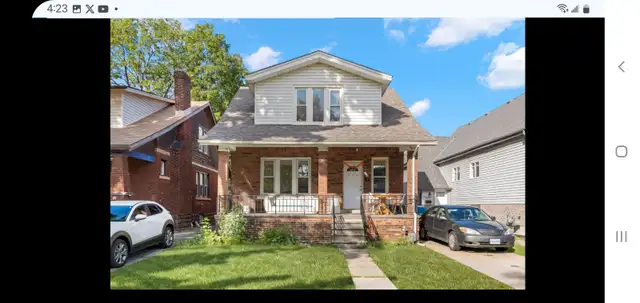 Att: UofW student- walking distance room available immediately63882289330307120
