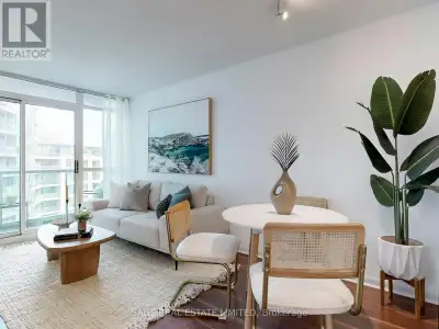 Welcome to Aquarius at WaterPark City-a bright, stylish 1-bedroom plus den condo right in the heart...
