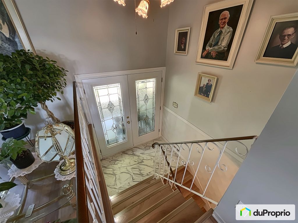 $410,000 - Bungalow for sale in Sherbrooke (Jacques-Cartier) — photo 2